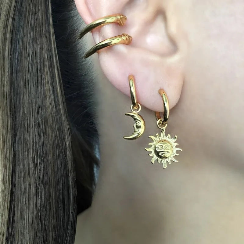 Sonne und Mond Creolen, SonnenCreolen, Creolen, Gothic-Schmuck, himmlischer Schmuck, Mondreifen, Mondohrringe,