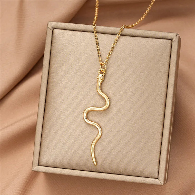 2024 neue Mode Punk Vintage Schlange Anhänger Halskette für Frauen Einfache Gold Farbe Ketten Charms Halsband Weiblichen schmuck Geschenk