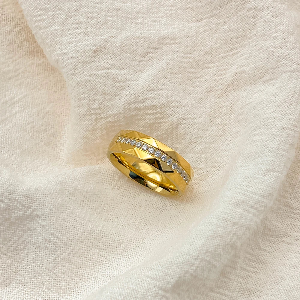 eManco Neue Minimalistische Dünne Ringe für Frauen Hochzeit Brillante Kubikzircon Hohe Qualität Vielseitig Weibliche Finger Ring Schmuck