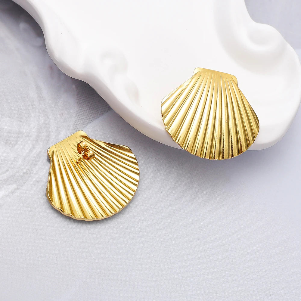 Fächerförmige Muschel-Ohrstecker aus Edelstahl für Damen, 2025, Nischendesign, Sommer, Strand, Party, Ohrringe, Edelstahl, Goldfarbe