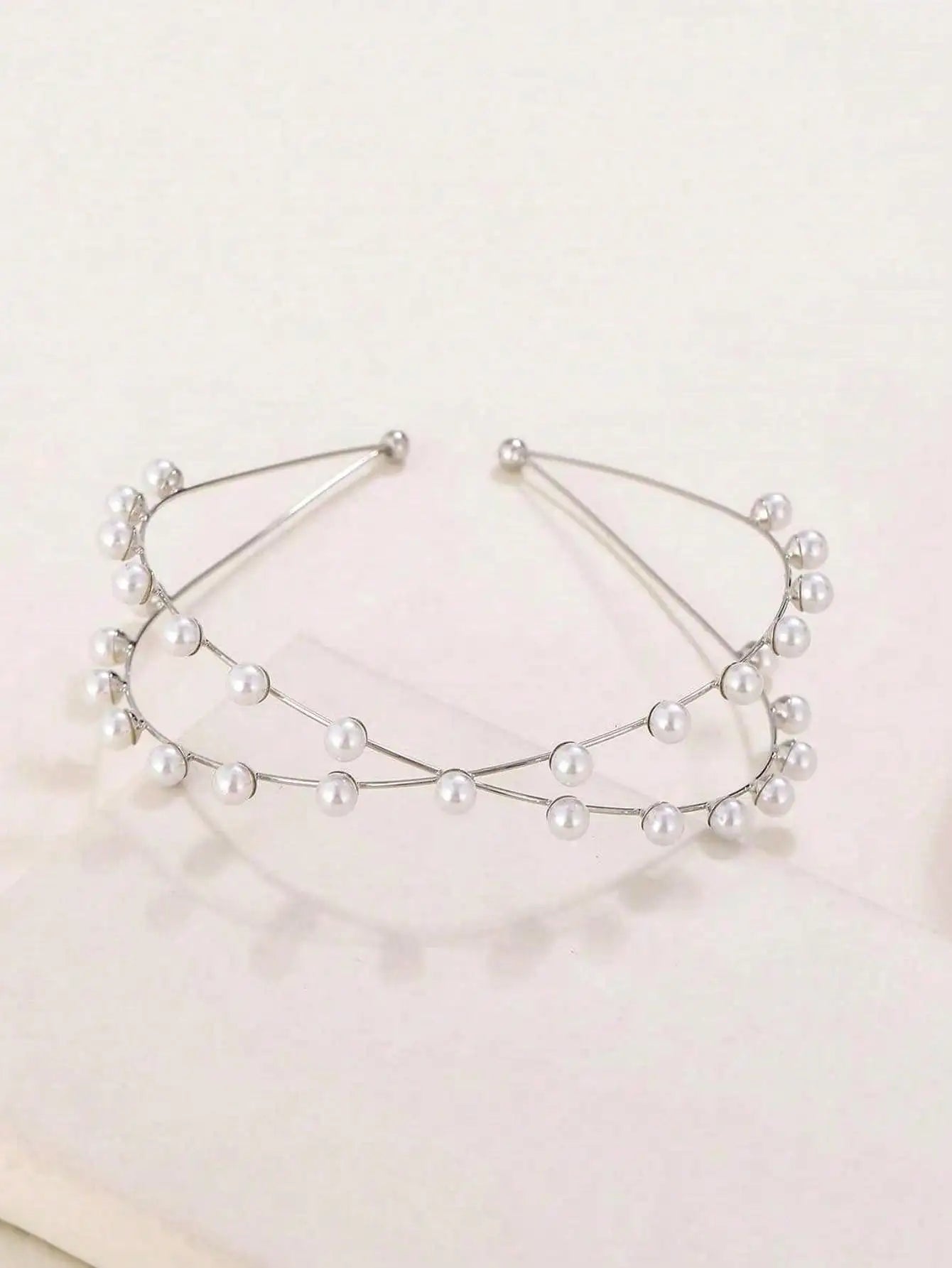 Damen Perlenkreuz Einfaches, elegantes, mehrschichtiges Legierungs-Stirnband Braut Hochzeit Stirnband Süßes Y2K-Party-Haar-Accessoire Senden Sie Freund