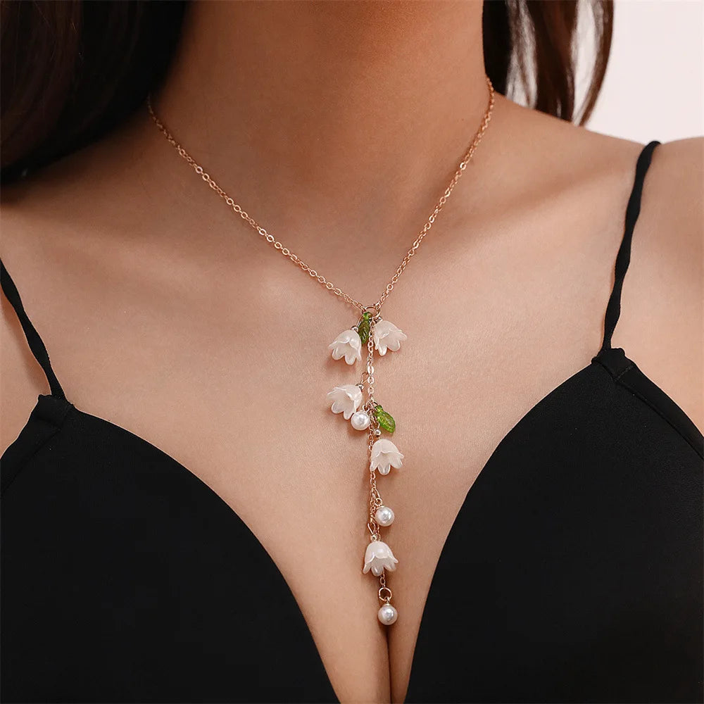 Neue Design Süße Weiße Maiglöckchen Blume Ohrringe für Frauen Elegante Tulpe Quaste Lange Kette Ohrringe Ästhetischen Schmuck