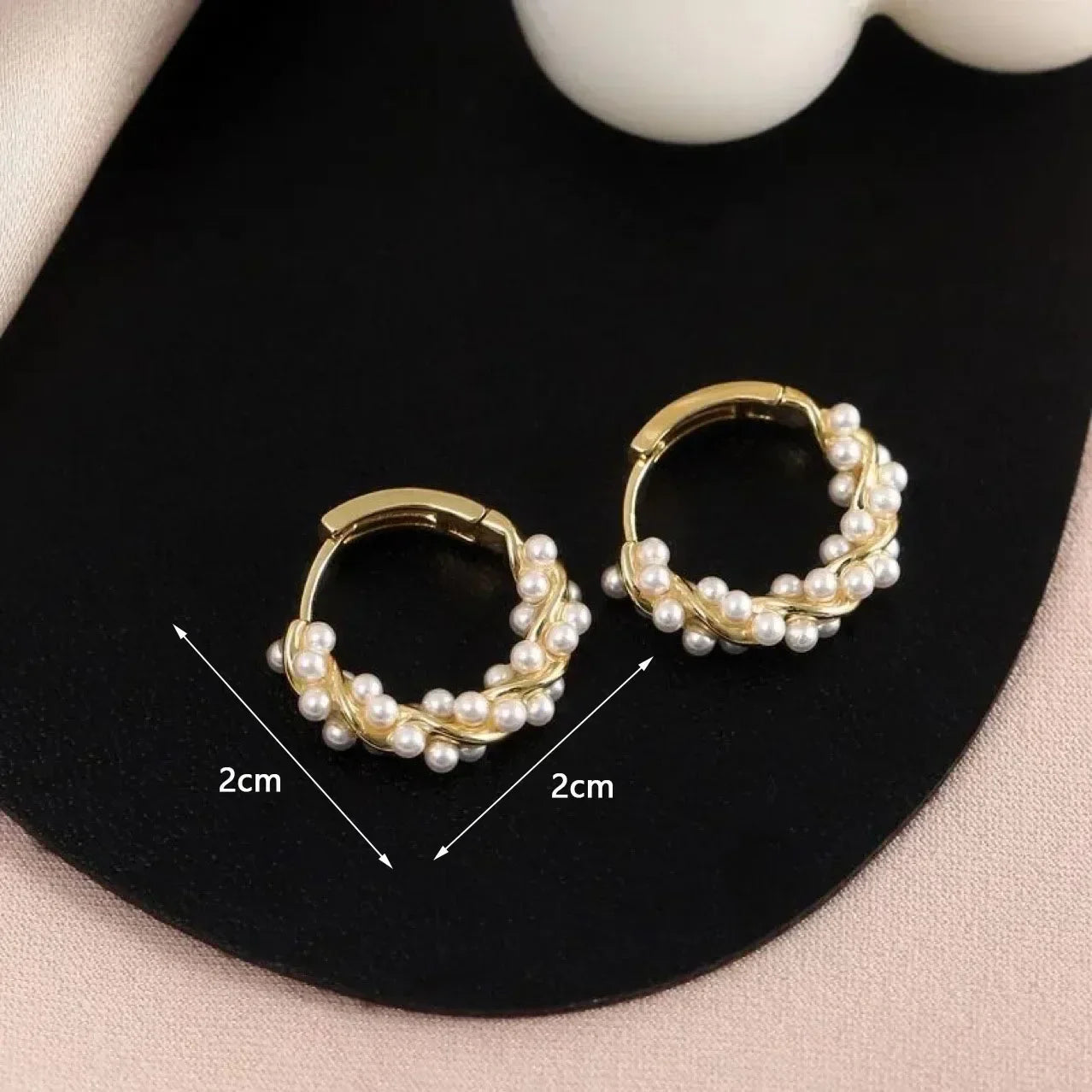 Französische Imitationsperle Creolen Kleine runde Kreisring Ohrringe für Frauen Minimalistischer Schmuck Elegante Ohrschnalle Geschenke