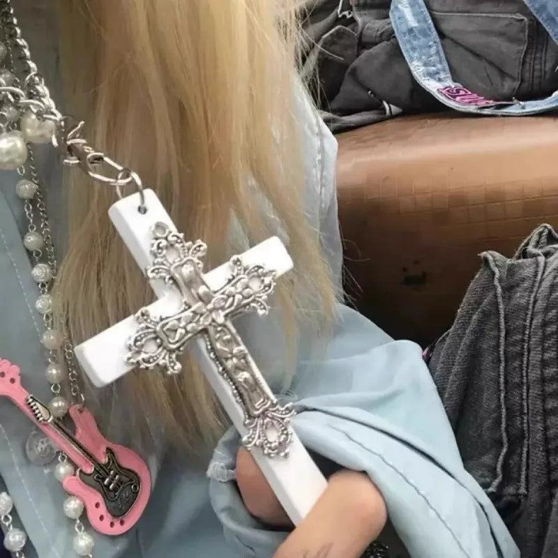 Y2K Holz Kreuz Schwarz Bohrer Anhänger Halskette für Frauen Männer Mode Vintage Coole Würzige Mädchen Hip Hop Halskette Party Schmuck Geschenke