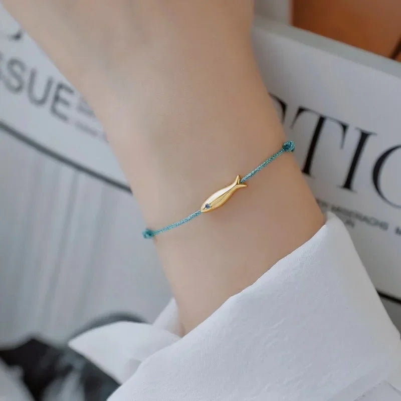 Rotes Schnur-Fisch-Knöchel-verstellbares Armband für Frauen, süßer Fisch, blaue Schnur-Fußkette, handgefertigter Schmuck, minimalistischer ethnischer Schmuck