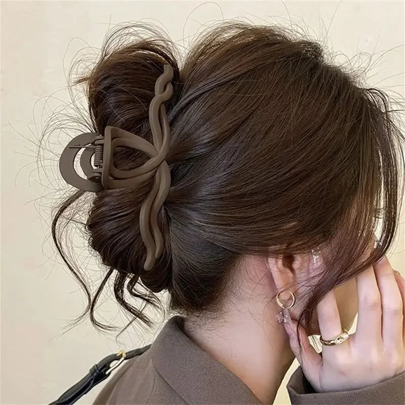 High-End Feel Schwarz 15 cm Ultra große Haarklammer Mehrzweck-Haarnadel Glatte Schleifpapierklammer Damen-Haar-Accessoires