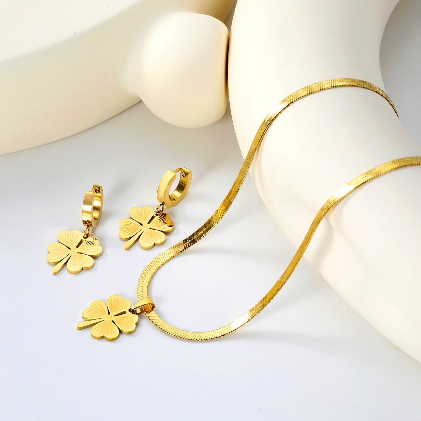 Vierblättriges Kleeblatt für Damen, Halskette, Armband, Ohrringe, Edelstahl, flache Schlangenkette, Halsband für Damen und Mädchen, Modeschmuckset