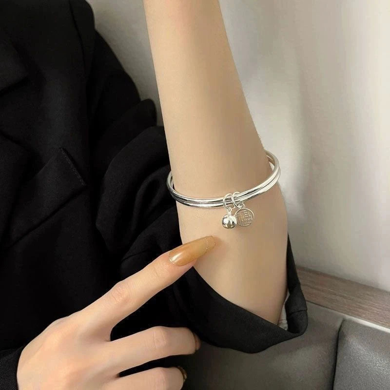 Mode viel Glück Doppels chicht Fu Glocke Armband Silber Farbe Trend elegante Anhänger Armreifen für Frauen
