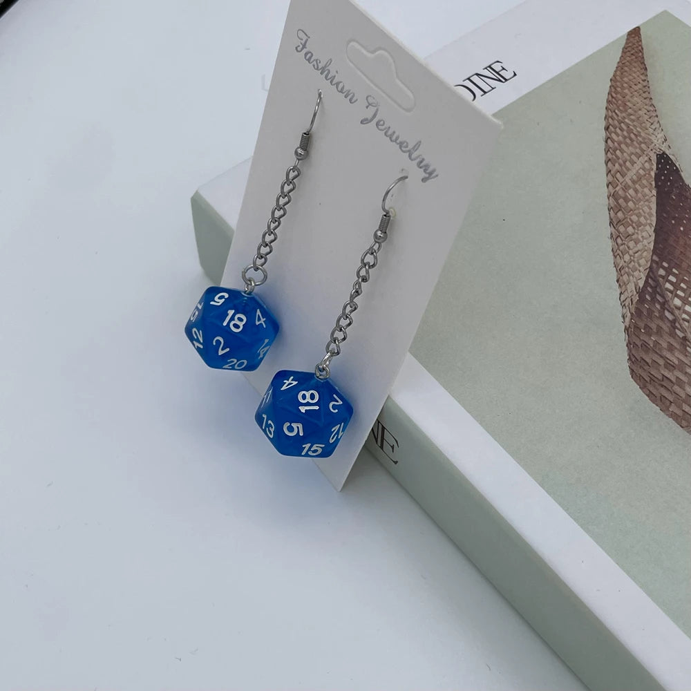 DnD D20 Harz Würfel Ohrringe für Frauen Candy Farbe Geometrische Lange Quaste Ohrring Weibliche Mädchen Partei Schmuck Geschenke