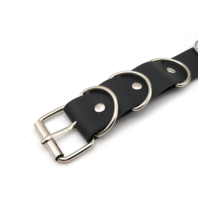 Schwarzer Goth Gürtel PU individuelle Buchstaben Halsband Halskette Punk Sexy Männer Frauen personalisierte Halsbänder Schnalle Halsband Cosplay Schmuck