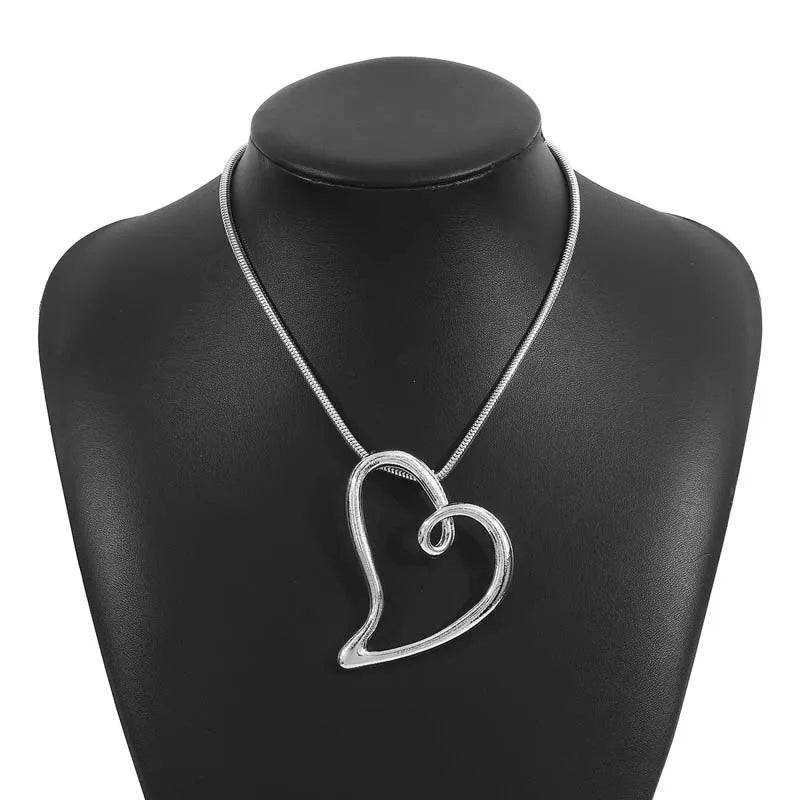 Einfache Metall Hohl Herz Anhänger Halsketten Ohrringe für Frauen Mode Große Liebe Persönlichkeit Choker Halsketten Schmuck Set Geschenke