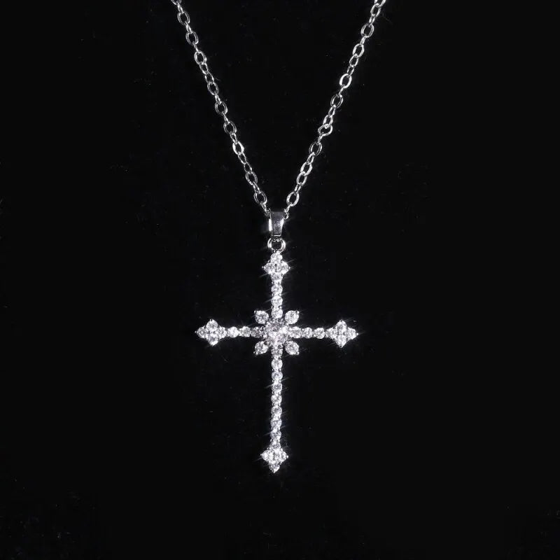 1 stücke Nachahmung Weiß Gold-farbe Halskette Damen Kalten Wind Voller Diamanten Stern Mango Glänzende Kreuz Anhänger schmuck