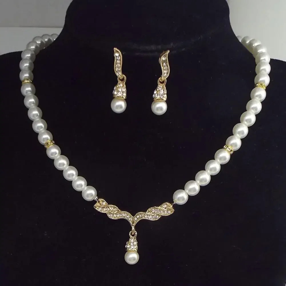 Elegante Halskette Ohrringe Frauen Mode Schmuck Set Faux Perle Braut Hochzeit Legierung Party Ohrstecker Halskette Ohrringe Set