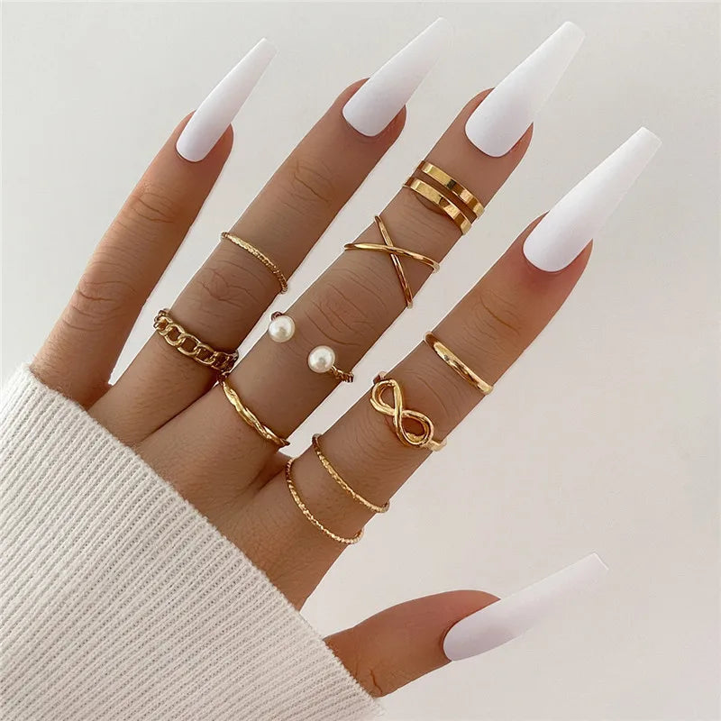 Boho Zirkon Ringe Set für Frauen, Gold Farbe Böhmen Kristall Brief Liebe Herz Mond Pfeil Blume Ring Hochzeit Schmuck Geschenke