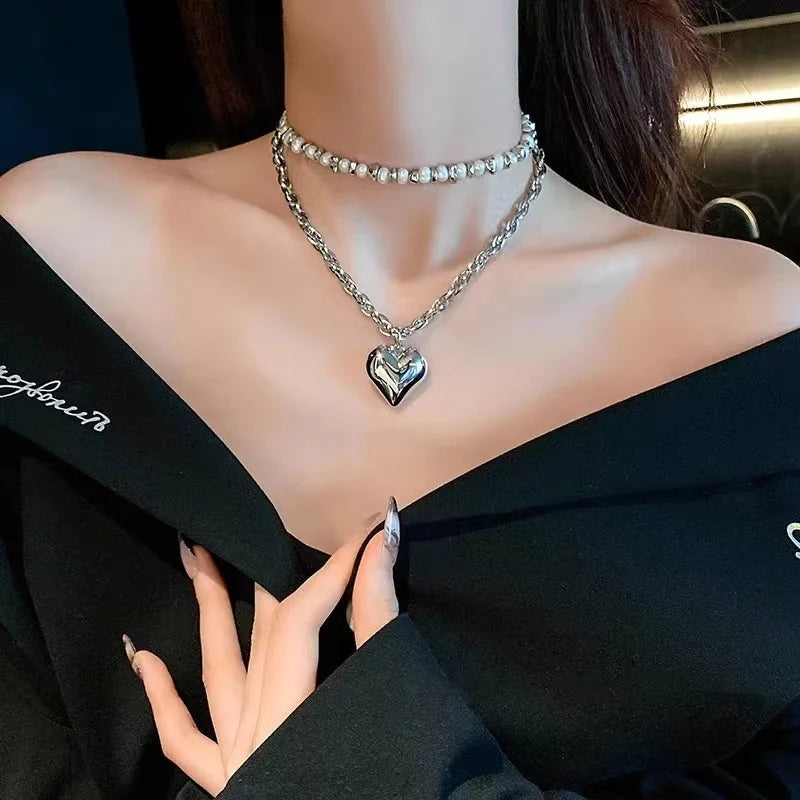 Neue Barock Perle Choker Halskette für Frauen Luxus Hochzeits feier drei schicht ige Perlen Halskette Torques Damen trend igen Schmuck Geschenk