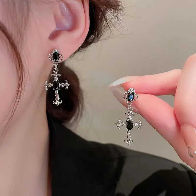 Persönlichkeit Mode Zirkon Kreuz Quaste Hängen Ohrringe für Frauen Pendeln Temperament Kleine Hoop Ohrring Partei Schmuck Geschenk