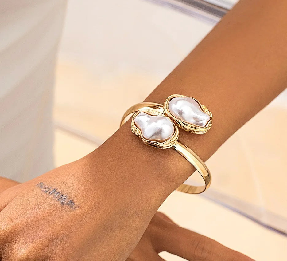 Vintage Unregelmäßige Barock Perlen Halskette Armbänder für Frauen Charme Gold Farbe Verstellbare Öffnung Ringe Schmuck Set Party Geschenke