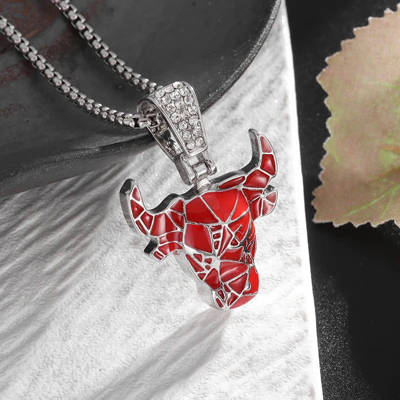 Gothic Green Stone Bull Skull Halskette Anhänger Punk Tier Halskette Herren Stier Sternzeichen Amulett Schmuck Jubiläumsgeschenk