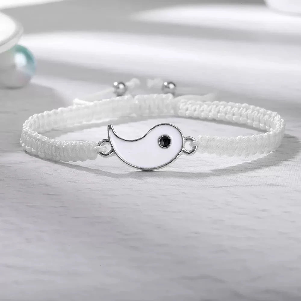 1 Set mit 2 einfachen Tai Chi Bagua Schwarz-Weiß-Yin- und Yang-Seil-geflochtenen Teleskop-Einstellarmbändern für Männer und Frauen