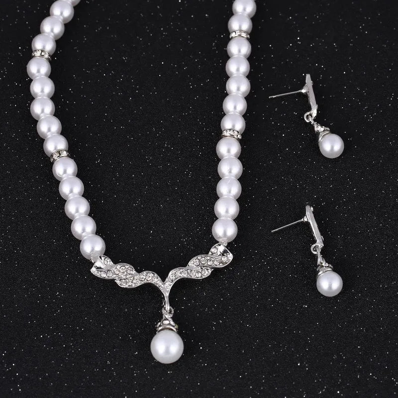 Elegante Halskette Ohrringe Frauen Mode Schmuck Set Faux Perle Braut Hochzeit Legierung Party Ohrstecker Halskette Ohrringe Set