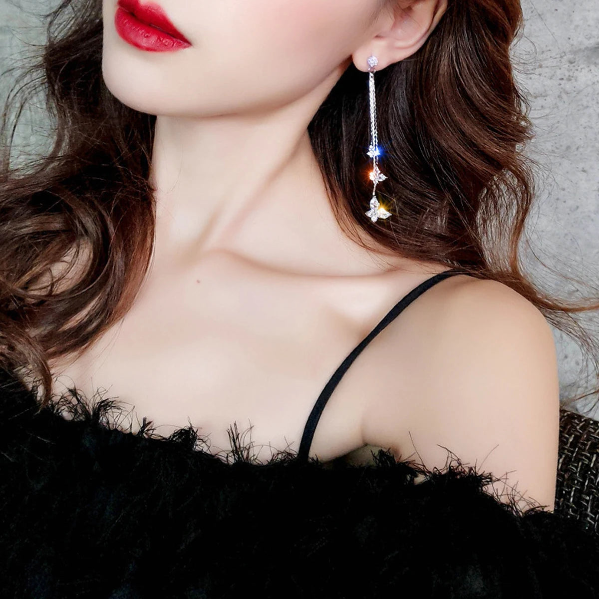 Neue Lange Kristall Quaste Schmetterling Baumeln Ohrringe für Frauen Hochzeit Tropfen Ohrring Modeschmuck Geschenke Charme Glänzende Ohrringe