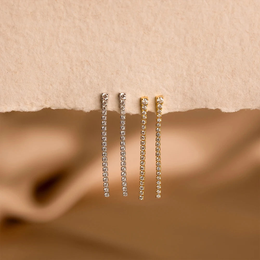 eManco Edelstahl vergoldet glänzende Zirkonia Ohrringe hochwertige neue Damen einreihige Quaste Anhänger Mode-Accessoire