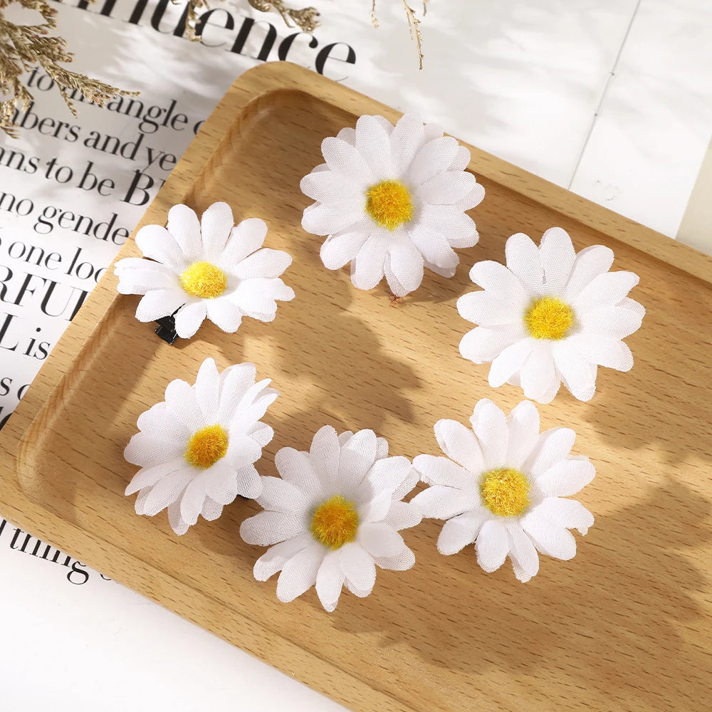 AWAYTR 6 Stück Sonnenblumen-Haarspangen, seitlicher Pony-Clip, niedliche Gänseblümchen, kleine Blumen-Haarnadeln, Entenschnabel-Haarnadel, Damen-Haar-Accessoires