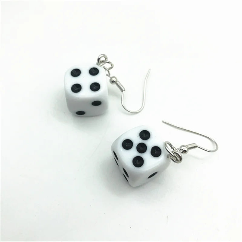Handmade Cartoon 3D Harz Dice Tropfen Ohrring Quaste Casino Candy Farbe Persönlichkeit Spaß Schmuck für Frauen Weibliche Geschenk