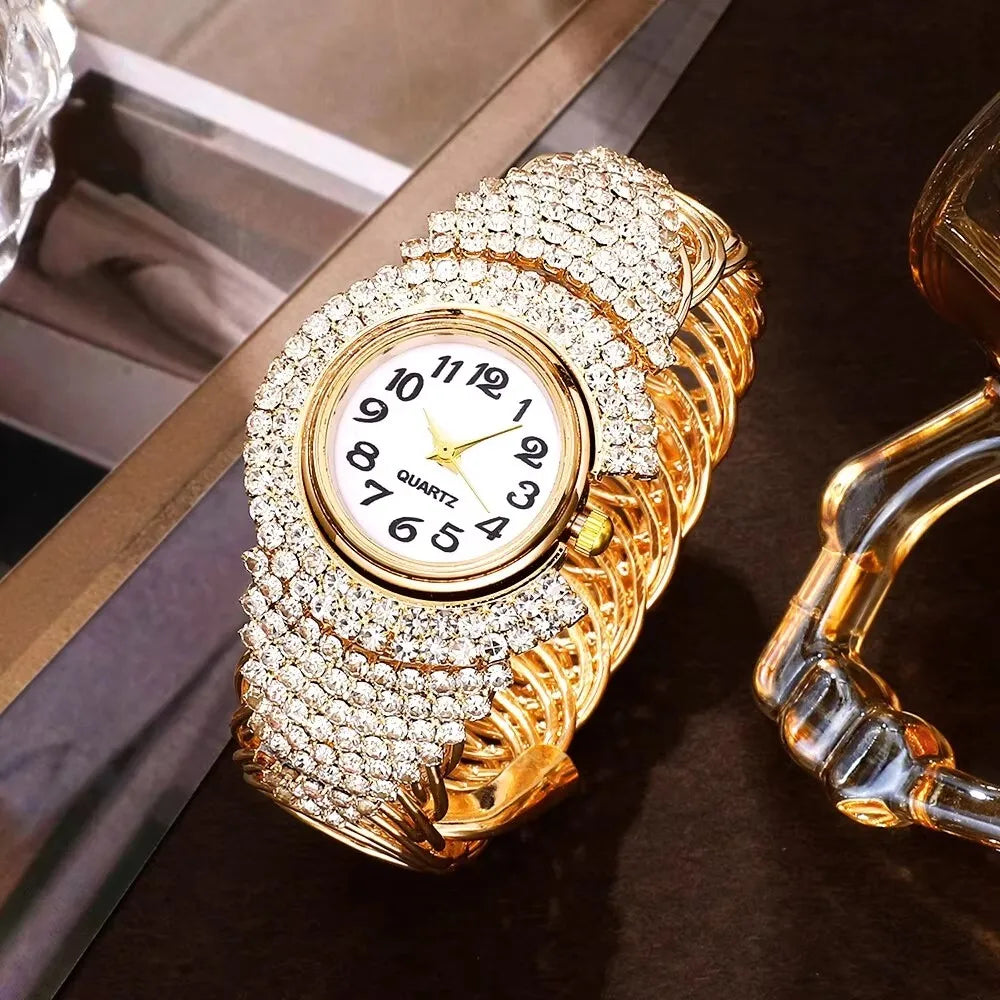 Eine koreanische Version der modischen und vielseitigen Damen-Armbanduhr mit leichten Luxus-Diamant-Intarsien und Quarz