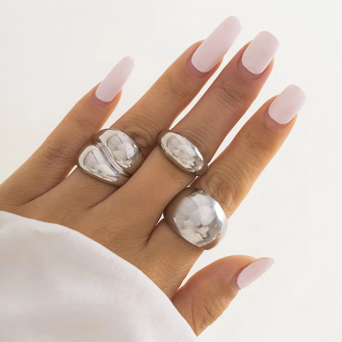 Das 2050 meistverkaufte Punk-Gothic-Minimalist-Stil, 3-teiliges Set mit abstrakten geometrischen unregelmäßigen Ringen, geeignet für modisches Pu