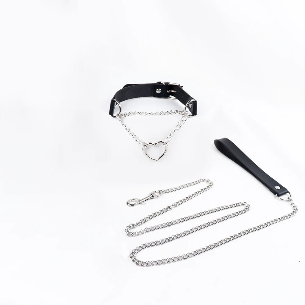 Lederhalsband, Herzhalsband und Leine mit Ketten, Bdsm-Halsband, unterwürfiges Halsband für weibliche Fetischisten, BDSM-Sexleine, Punk, Goth