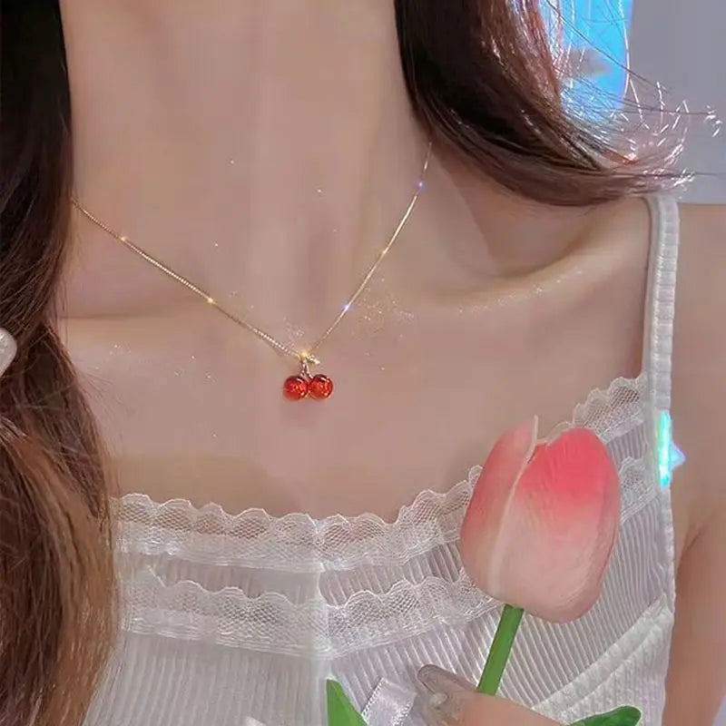 Rote Kirsche Anhänger Halskette Ohrstecker Set Damenmode Obst Halskette Ohrringe Schmuckset für Party Hochzeit Mädchen Geschenke