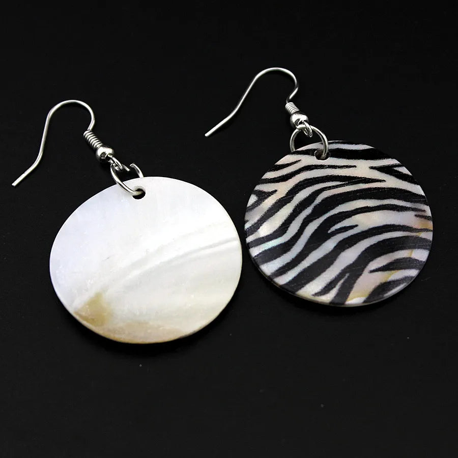 Mädchen Damen Zebra Muster Design Halskette Ohrringe Natürliche Muschel Schmuckset Schmetterling Schmuck für Dame Geschenk