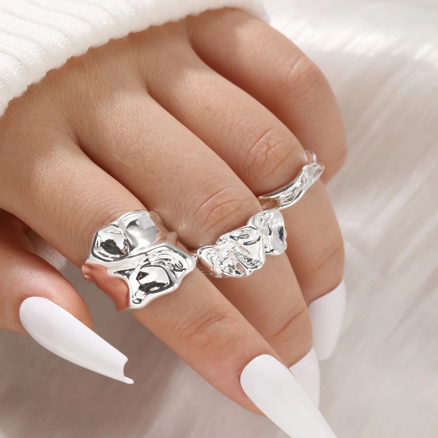 Das 2050 meistverkaufte Punk-Gothic-Minimalist-Stil, 3-teiliges Set mit abstrakten geometrischen unregelmäßigen Ringen, geeignet für modisches Pu