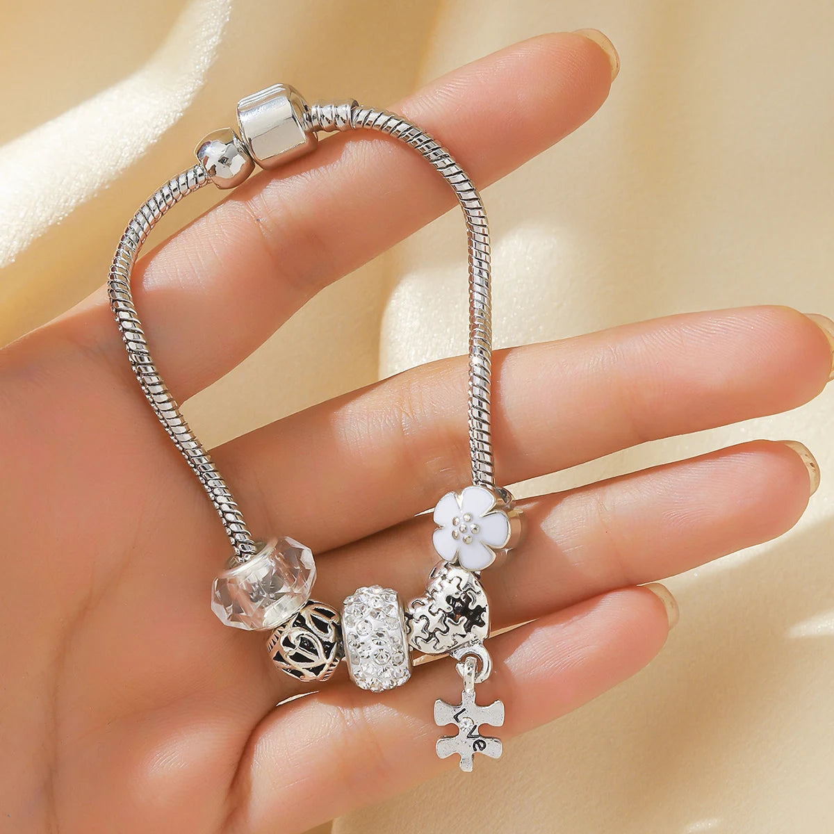 1PC Damenmode Pan Family Multi Element Perlen Teufelsauge Armband Schmuck Geeignet für Datum, Party, Festival Geschenk