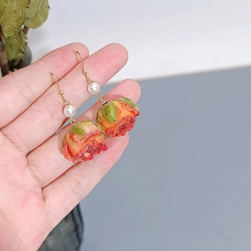Einzigartige getrocknete Blumenohrringe, elegante natürliche Rose, Blumenperle, Quaste, lange Ohrringe, Epoxidharz, Rosenohrringe, Schmuck im Großhandel