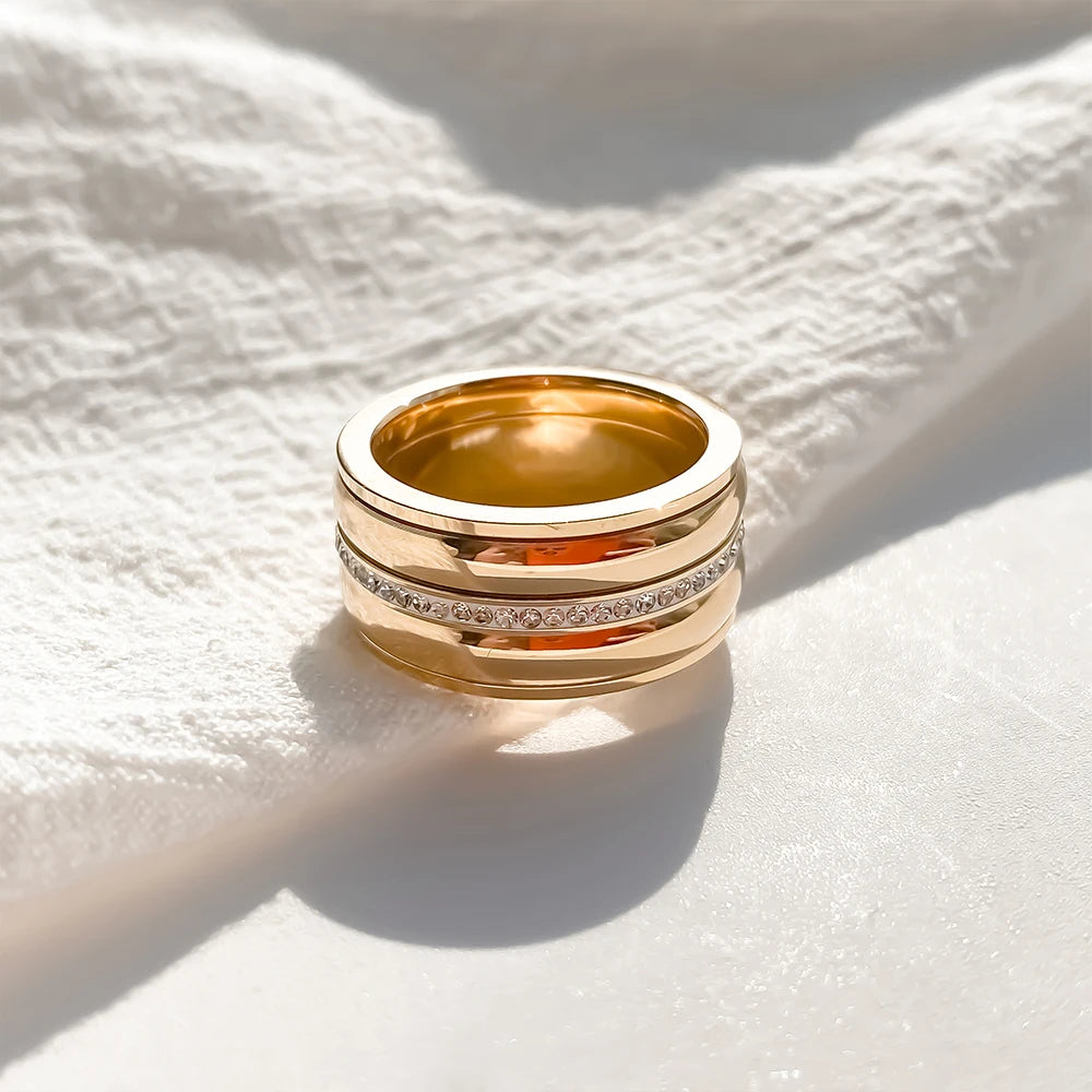 eManco Wide Face Intarsien Strass vergoldet Ring Metallic Paar Edelstahl Schmuck Ringe Fabrik Direkt Großhandelspreis
