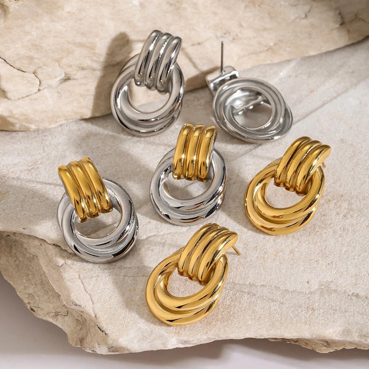 1 Paar 3 Farben Punk Edelstahl 18 Karat vergoldet zweifarbige Kreisknoten Ohrstecker Ohrringe Frauen einfache Ohrringe Schmuck Geschenke