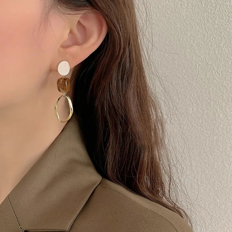 Koreanische Version des fortschrittlichen Ohrclips ohne Ohrloch, Damenmode, Retro, vielseitig, cooler Stil, Temperament, einfache Ohrringe 2023