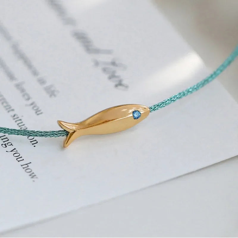 Rotes Schnur-Fisch-Knöchel-verstellbares Armband für Frauen, süßer Fisch, blaue Schnur-Fußkette, handgefertigter Schmuck, minimalistischer ethnischer Schmuck