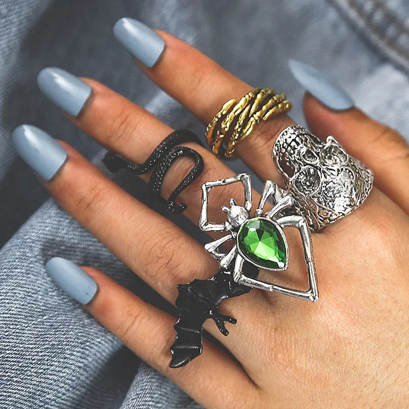 LATS 8 Stück unregelmäßige rote Kristallherz ästhetische Ringe für Frauen Y2K Gothic Schmetterling Spinnenring kreative Schmuckzubehör