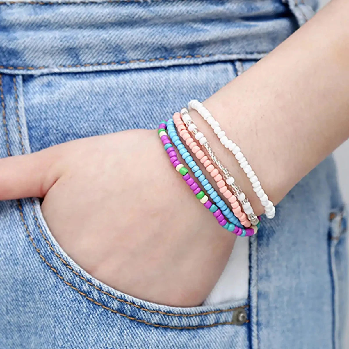 17 Stück zufällige Farbmischung elastische Perlenarmbänder Bohemian stapelbare Perlen-Stretch-Armbänder Buntes Boho-Strand-Armband-Set