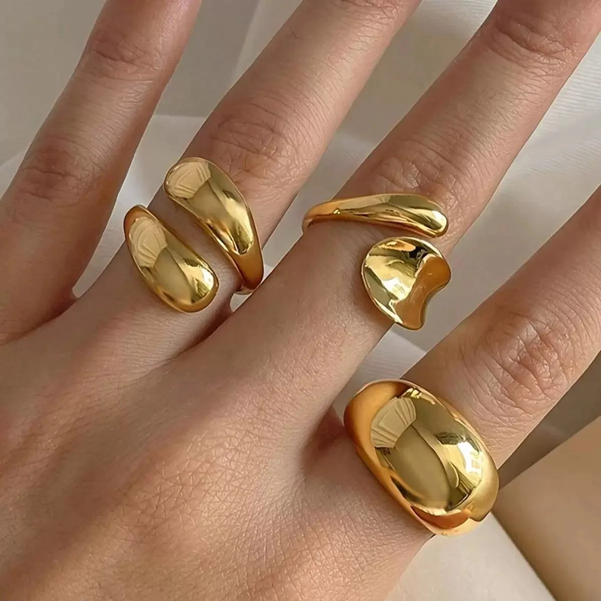 Das 2050 meistverkaufte Punk-Gothic-Minimalist-Stil, 3-teiliges Set mit abstrakten geometrischen unregelmäßigen Ringen, geeignet für modisches Pu