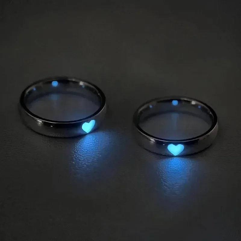 Im Dunkeln leuchtender Ring, leuchtend, blau, rosa, hell, Liebes-Herz-Ring, Paare, Mädchen, silberfarbener Schmuck, verstellbare Größe, neue modische Ringe