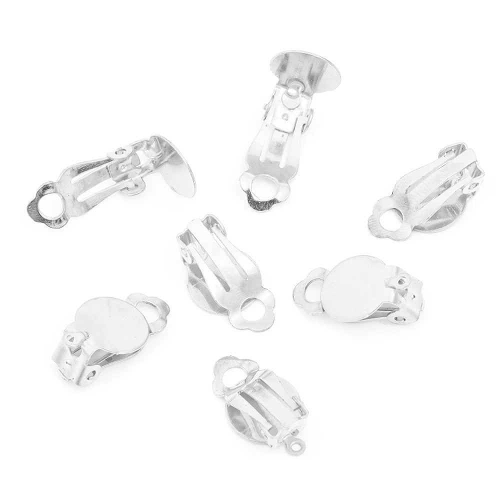 50 teile/los 10mm Kirsite Runde Flache Ohr Clip Basis Cabochon Lünette Tablett Ohrringe Clips Für Nicht Piercing Ohrringe Zubehör