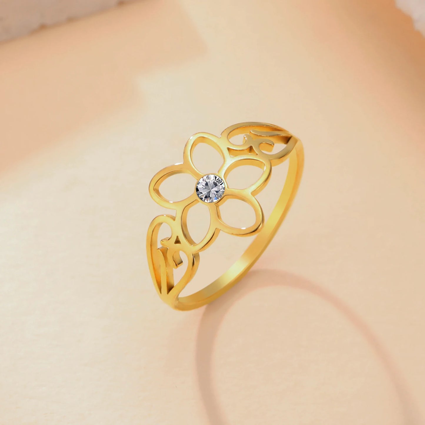 Skyrim Edelstahl-Blumenring mit klarem Zirkon, Damenringe, Ehering, böhmischer Schmuck, Jahrestagsgeschenk, Großhandel