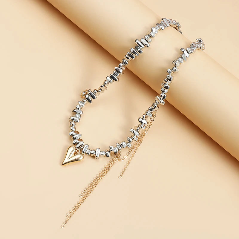 Mode Unregelmäßige Perlen Kristall Herz Choker Halsketten für Frauen Handgemachte Schlüsselbein Halskette Weibliche Party Täglichen Y2K Schmuck