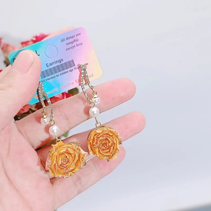 Einzigartige getrocknete Blumenohrringe, elegante natürliche Rose, Blumenperle, Quaste, lange Ohrringe, Epoxidharz, Rosenohrringe, Schmuck im Großhandel