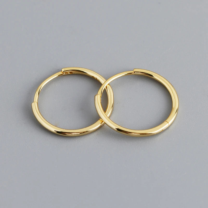 WANTME 925er Sterlingsilber, modisch, schlicht, Huggies-Ohrschnalle, Zubehör, minimalistischer Charme, Ohr-Creolen für Damen, Schmuck