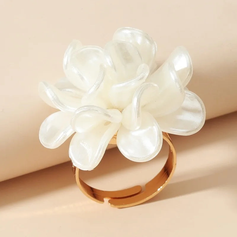 Neue Koreanische Weiße Blume Ringe für Frauen Mädchen Vergoldet Einstellbare Ringe Anillos Hochzeit Verlobung Party Ring Valentinstag